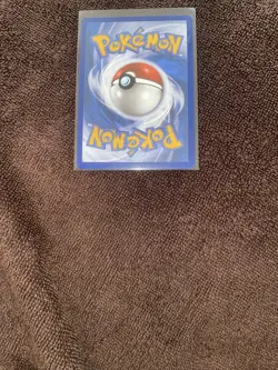 Pokemon TCG Ho-Oh v Silver Tempest Ultra Rare Holo Card 140/195 NM/M Condition - Image 2