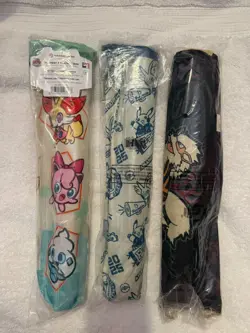 Pokemon World Championships 2025 Anaheim Set Of 3 Playmat & Playmat Bag In Hand - Image 1