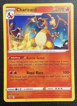 Charizard 025/185 Vivid Voltage Rare NM Pokemon 2020 - Image 1