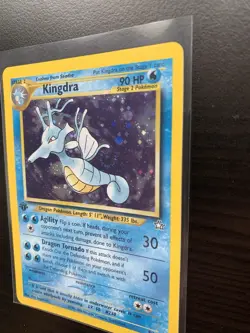 2000 Pokemon TCG 1st Edition Kingdra HOLO #8/111 Neo Genesis Near Mint - Image 2