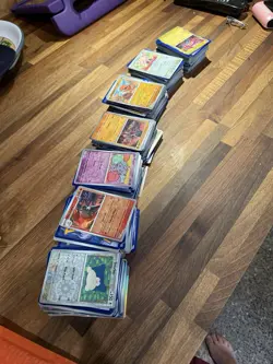 Huge Pokemon Reverse Holo and Holo Lot of Over 600 🔥 Including Some Energies - Image 1