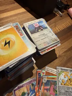 Huge Pokemon Reverse Holo and Holo Lot of Over 600 🔥 Including Some Energies - Image 4
