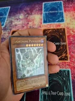 Yugioh Lightning Punisher CDIP-EN026 Ultimate Rare 1st Edition LP/MP - Image 3