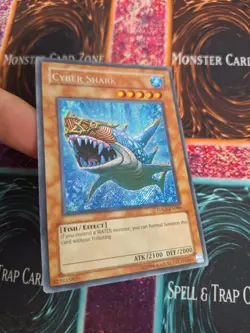 Yugioh Cyber Shark TDGS-EN086 Secret Rare Unlimited NM/LP - Image 2