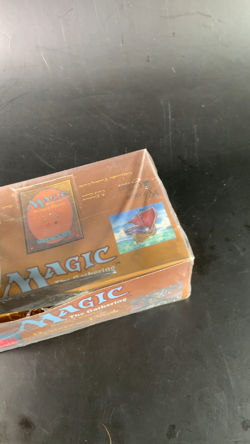 MTG - 1 Revised Booster Pack FROM SEALED BOX - Magic the Gathering Factory 1994 - Image 2