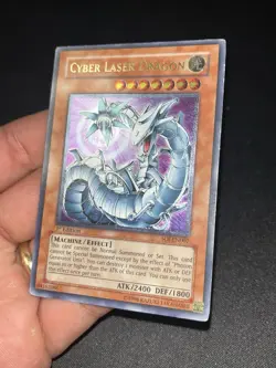 Yugioh Cyber Laser Dragon ULTIMATE RARE *1st Edition* SOI-EN007 LP/MP - Image 2