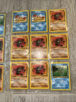 Pokemon Fossil Set Vintage Cards Lot of 29 NM - Image 2