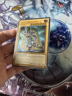 (YCL) Yugioh! Dark Magician YSYR-EN001 Ultimate Rare 1st Edition VLP - Image 5