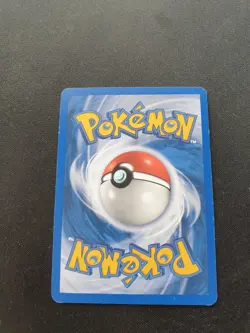 Machop 64/101 2004 EX-Hidden Legends Common Pokemon Card - Image 2