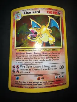 Pokemon TCG Charizard Holo Unlimited Rare Card 4/102 Wizards WOTC 1999 Base Set - Image 1