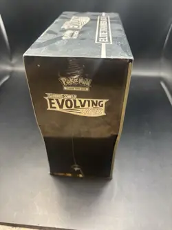 Pokemon TCG Sword and Shield Evolving Skies Elite Trainer Box ETB TEAR - Image 5