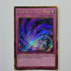 Yugioh - Time-Space Trap Hole - PGL3-EN039 - NM - 1st Gold Secret Rare Holo 2016 - Image 2