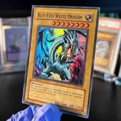 Yugioh Blue-Eyes White Dragon SKE-001 1st Edition (2004) - Mint Quality - Image 1