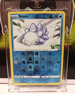 Snom 063/202 Sword and Shield reverse holo, NM Pokemon TCG - Image 1