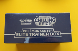 POKEMON SWORD & SHIELD CHILLING REIGN ELITE TRAINER BOX SEALED - Image 2