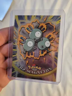 Magneton #82 Holo Pokemon Topps Card Series 2 - Image 1