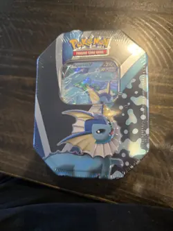 Pokemon TCG Vaporeon V Eevee Evolutions Collector's Tin - 4 Packs + 1 Promo Card - Image 1