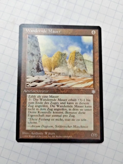 MTG Walking Wall (Wandernde Mauer) German Ice Age Regular - Bit of Edge Wear - Image 1