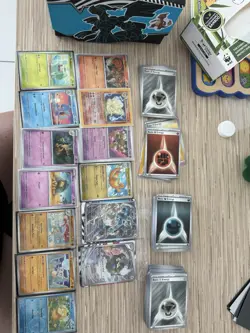 Pokemon TCG Trading Cards Collection 636996769661 - Image 1