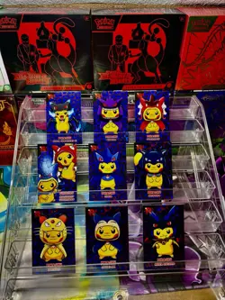 Pokemon card Database Team Rocket Pikachu Poncho Set Blue Fool - Image 1
