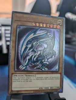 YuGiOh! Blue-Eyes White Dragon OP28-EN001 Ultimate Rare - Image 3