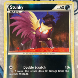 Stunky 69/90 Reverse Holo HGSS Undaunted Set Pokemon Card 2010 LP - Image 2