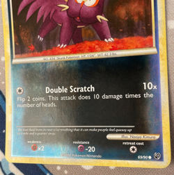 Stunky 69/90 Reverse Holo HGSS Undaunted Set Pokemon Card 2010 LP - Image 3