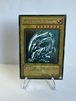 Blue-Eyes White Dragon SDK-001 Yugioh Card Unlimited LP - Image 1