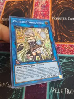 Yugioh Lyna the Light Charmer, Lustrous LIOV-EN049 Super Rare 1st Edition NM - Image 2