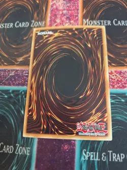 Yugioh Lyna the Light Charmer, Lustrous LIOV-EN049 Super Rare 1st Edition NM - Image 3