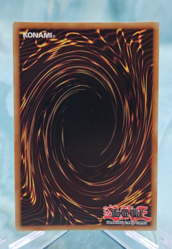 Yugioh Dark Magician (G) SBC1-ENG01 Secret Rare Streets of Battle City - NM - Image 2
