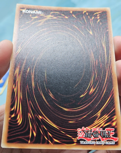 Yugioh Dark Magician (G) SBC1-ENG01 Secret Rare Streets of Battle City - NM - Image 4