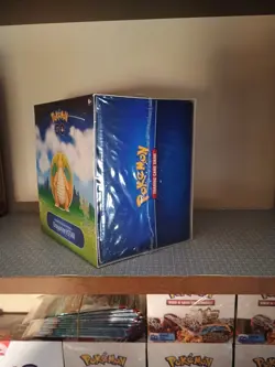 POKEMON GO PREMIER DECK HOLDER BOX DRAGONITE V STAR COLLECTION SEALED BRAND NEW - Image 2