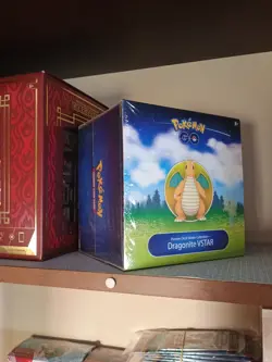 POKEMON GO PREMIER DECK HOLDER BOX DRAGONITE V STAR COLLECTION SEALED BRAND NEW - Image 3