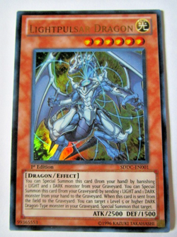 Yugioh! Lightpulsar Dragon Sddc-En001 Ultra 1st Ed Light Play!! - Image 1