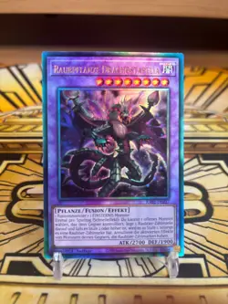 Yugioh Raubpflanze Drachostapelia RA01-DE027 Ultimate Rare - Image 1