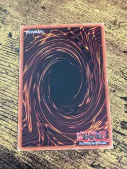 Yugioh Man-Eater Bug LOB-108 Super Rare Unlimited NM - Image 3