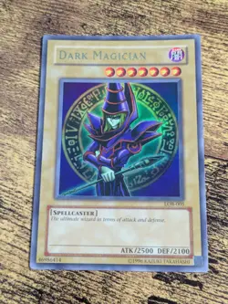 Yugioh Dark Magician LOB-005 Ultra Rare Unlimited NM - Image 1