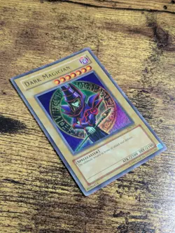 Yugioh Dark Magician LOB-005 Ultra Rare Unlimited NM - Image 2