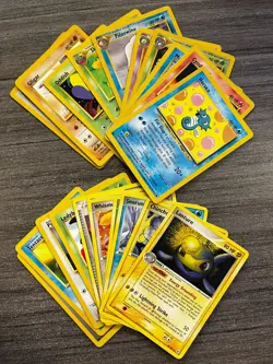 Pokemon Card Lot - Neo Genesis, Hidden Legends & More! Vintage LP/NM - Image 1