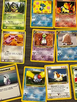 Pokemon Card Lot - Neo Genesis, Hidden Legends & More! Vintage LP/NM - Image 2