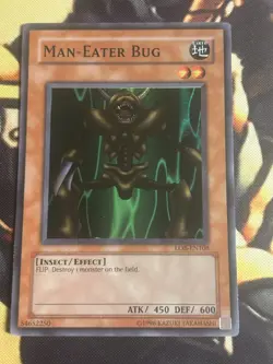 Yugioh: Man-Eater Bug - LOB-EN108 - Super Rare - Unlimited Worldwide Edition LP - Image 1