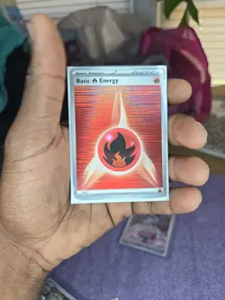 Chandelure V Pokemon Card - Incendiary Pillar & Burn It Up - Image 2