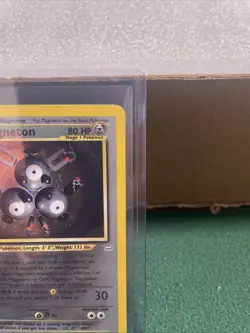 Pokemon Neo Revelation 1st Edition, Magneton #10/64, Holo Rare TCG card. MP - Image 3
