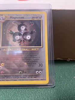 Pokemon Neo Revelation 1st Edition, Magneton #10/64, Holo Rare TCG card. MP - Image 4