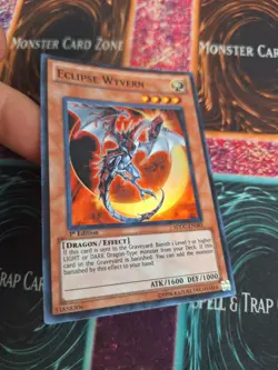Yugioh Eclipse Wyvern SDDC-EN003 Super Rare 1st Edition Near Mint - Image 2