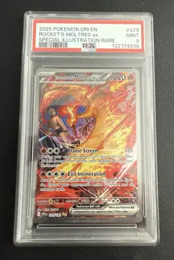 2025 POKEMON DRI EN ROCKET'S MOLTRES ex SPECIAL ILLUSTRATION RARE PSA 9 - Image 1