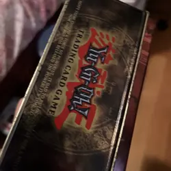 Yugioh TCG Yu-gi-oh and Dark Magician Collectors Tin - EMPTY NO CARDS , 2002 - Image 4