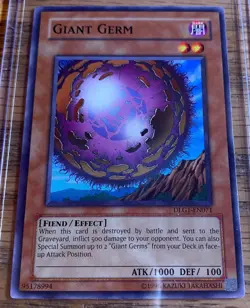 Giant Germ - DLG1-EN071 - Common Dark Legends Yugioh LP - Image 1
