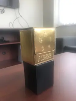 MTG Magic the Gathering Ultra Pro Commander Deck Box Gold Leatherette Flip Box - Image 3